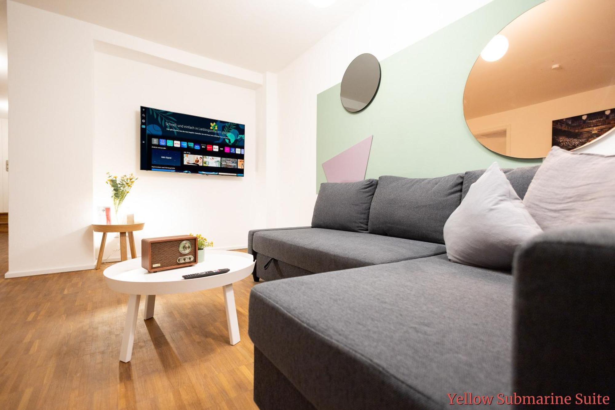Ko-Living - Beatles Und Banksy Suites & Studios Am Eselsbrunnen - Altstadt - Kueche Halle  Exterior foto