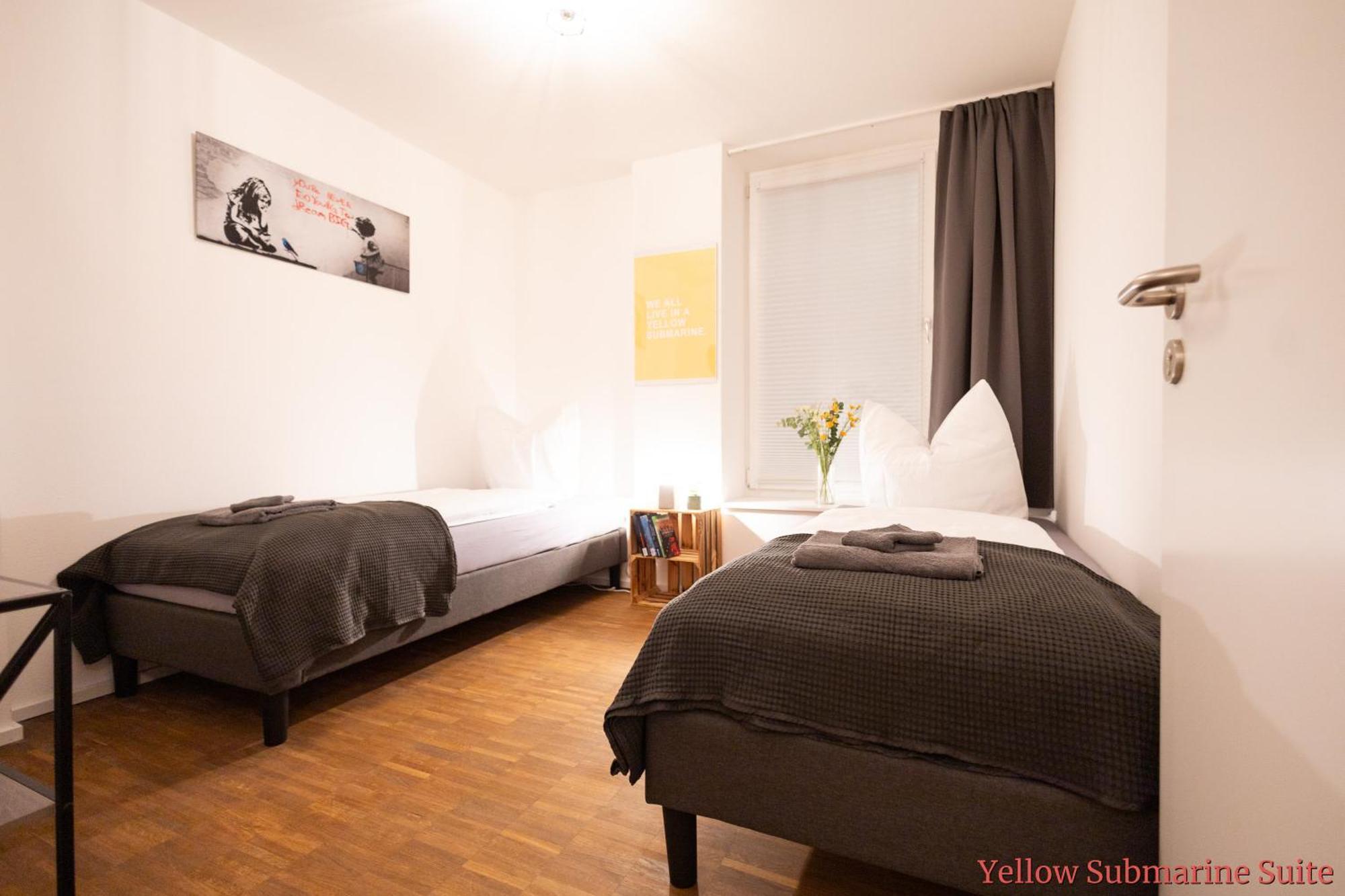 Ko-Living - Beatles Und Banksy Suites & Studios Am Eselsbrunnen - Altstadt - Kueche Halle  Exterior foto